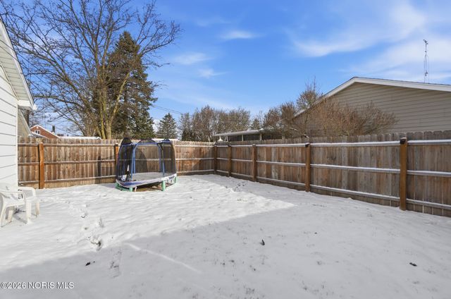 594 Douglas Drive, Wauseon, OH 43567