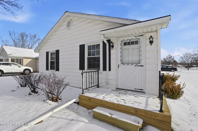 594 Douglas Drive, Wauseon, OH 43567