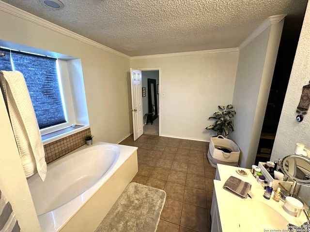 7522 Autumn Ledge, San Antonio, TX 78109