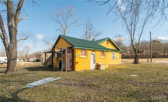 109 Business HH, Piedmont, MO 63957