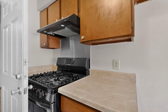 2404 Aldford DR, Austin, TX 78745