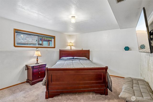 553 S 111th Street, Seattle, WA 98168