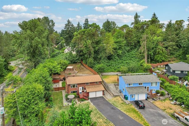 553 S 111th Street, Seattle, WA 98168