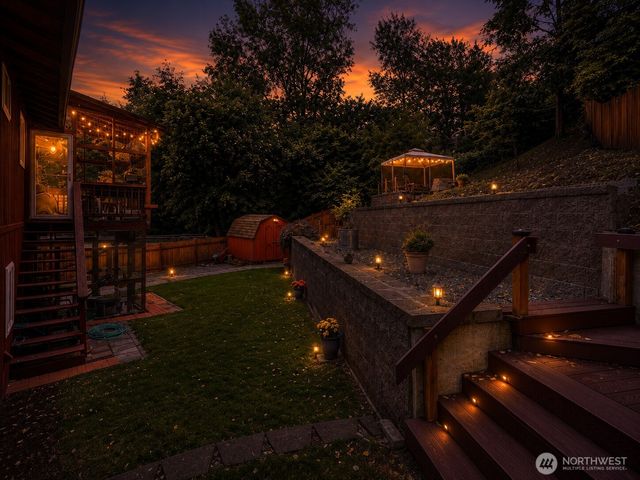 553 S 111th Street, Seattle, WA 98168