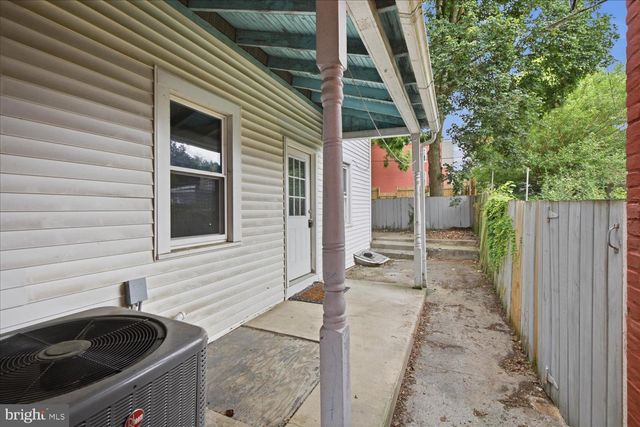 542 E ORANGE ST, Lancaster, PA 17602