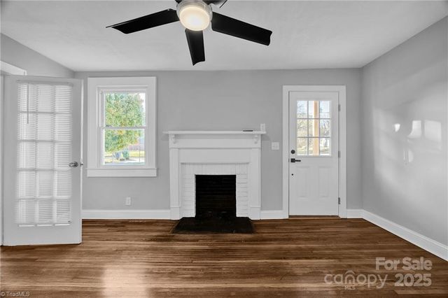 218 Cedarbrook Road, Jonesville, NC 28642