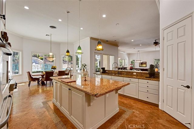 1660 Alamitos, Corona, CA 92881