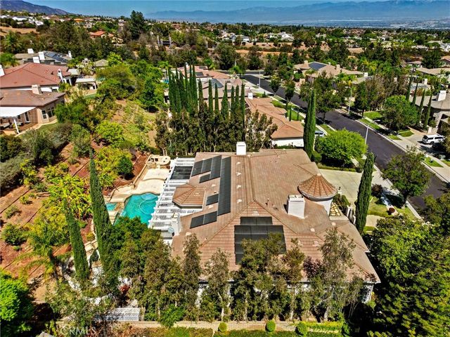 1660 Alamitos, Corona, CA 92881