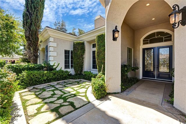 1660 Alamitos, Corona, CA 92881