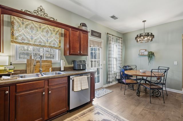 120 Otter Glenn Dr, Hendersonville, TN 37075