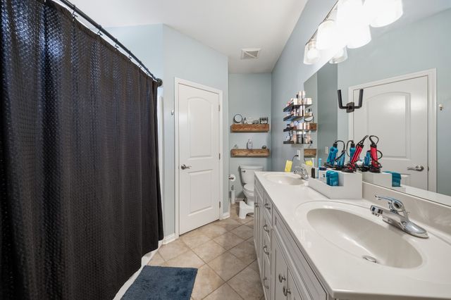 120 Otter Glenn Dr, Hendersonville, TN 37075