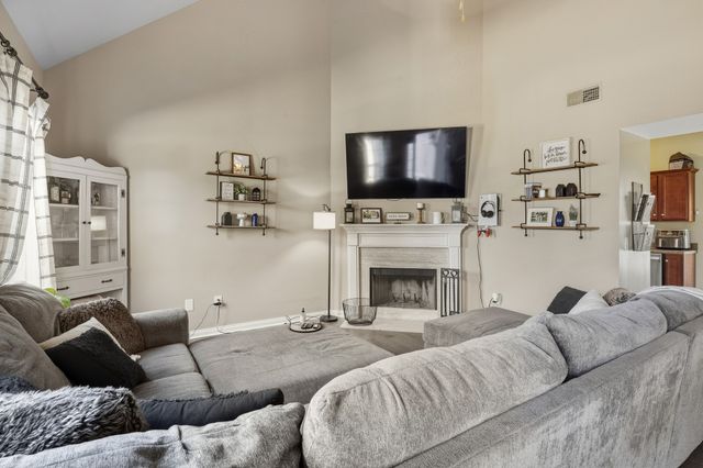 120 Otter Glenn Dr, Hendersonville, TN 37075