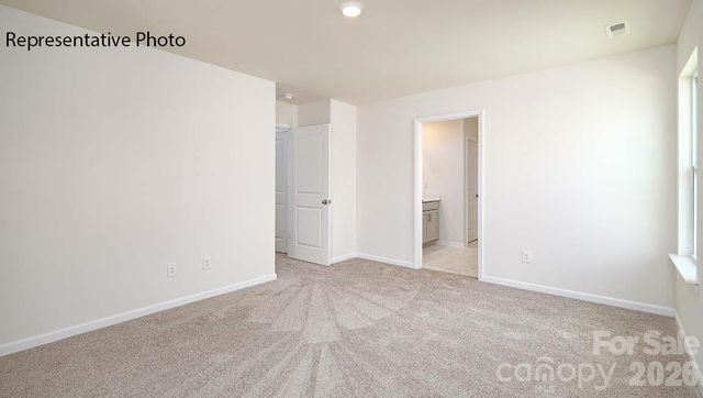 2078 10th Street SE, Hickory, NC 28602