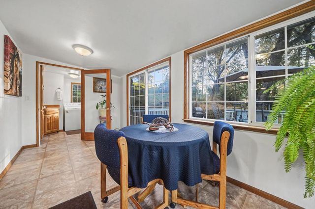 17630 Ridge Rd, Pine Grove, CA 95665