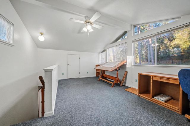 17630 Ridge Rd, Pine Grove, CA 95665