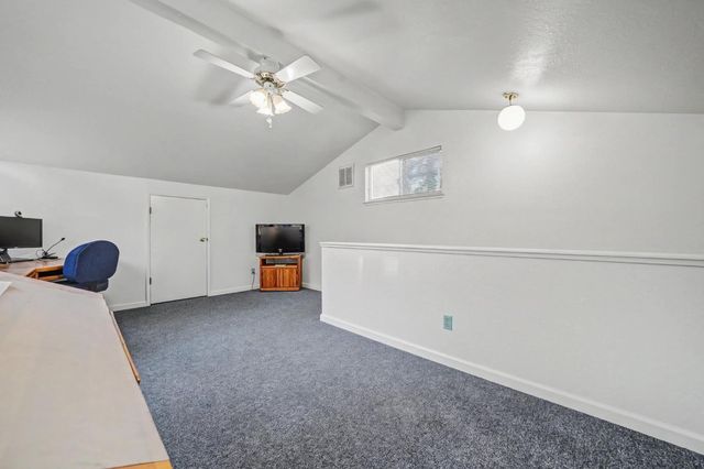 17630 Ridge Rd, Pine Grove, CA 95665