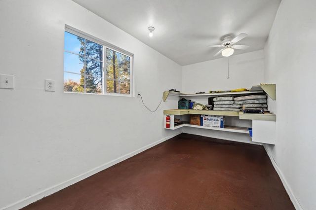 17630 Ridge Rd, Pine Grove, CA 95665