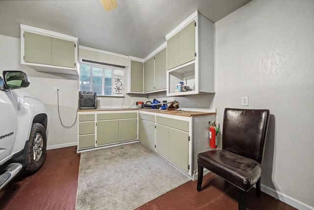 17630 Ridge Rd, Pine Grove, CA 95665