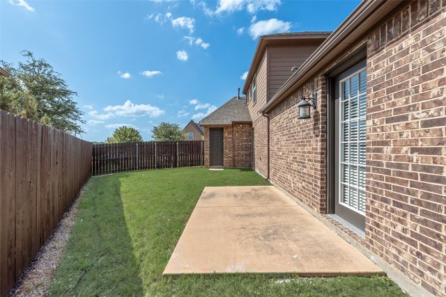 1865 Halifax Street, Roanoke, TX 76262