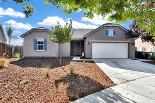 1158 Par Avenue, Lemoore, CA 93245
