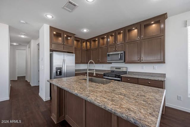 10201 N 99th Avenue 104, Peoria, AZ 85345