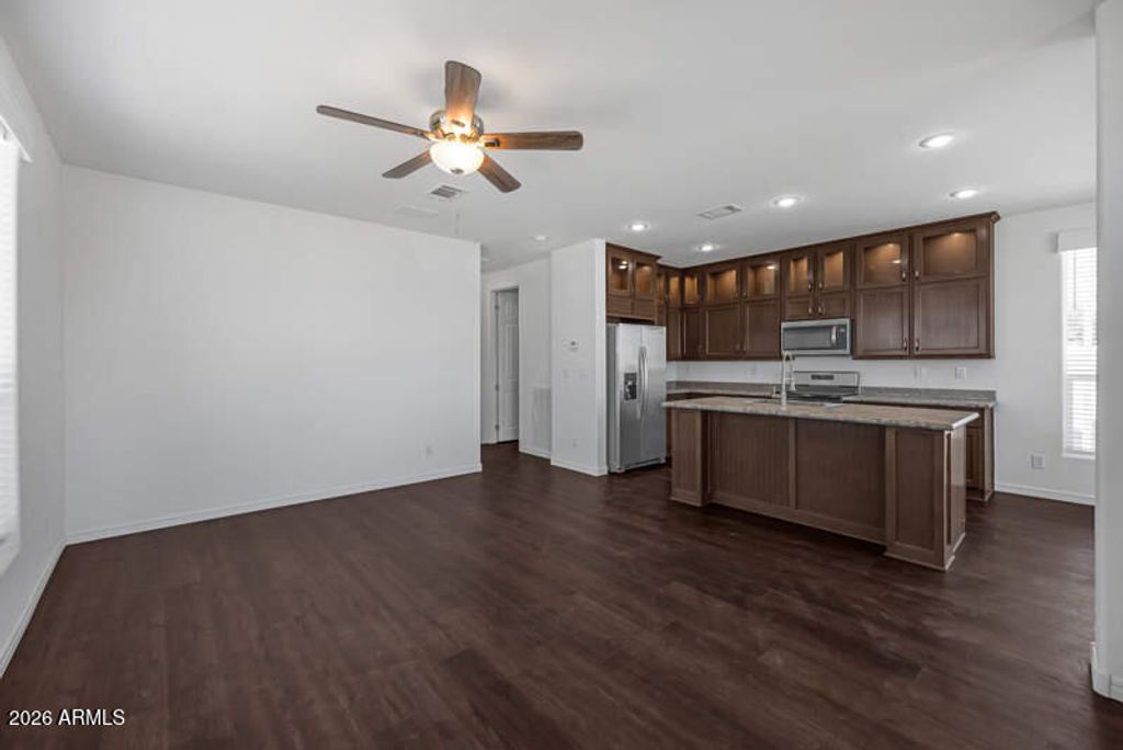 10201 N 99th Avenue 104, Peoria, AZ 85345 — photo 4