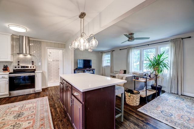 6502 Premier Dr, Nashville, TN 37209