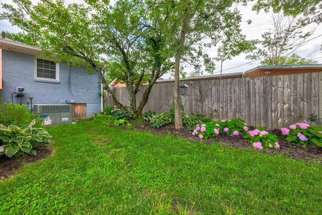 6502 Premier Dr, Nashville, TN 37209