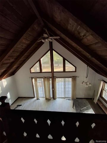 12090 Cape Breton Drive, Canadian Lakes, MI 49346