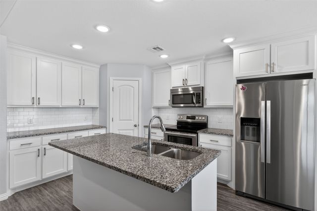 100 Midway Meadows, Pottsboro, TX 75076
