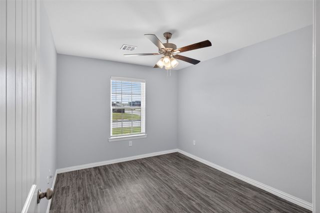 100 Midway Meadows, Pottsboro, TX 75076