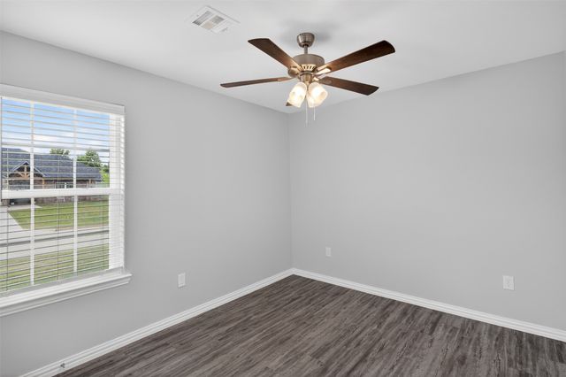100 Midway Meadows, Pottsboro, TX 75076