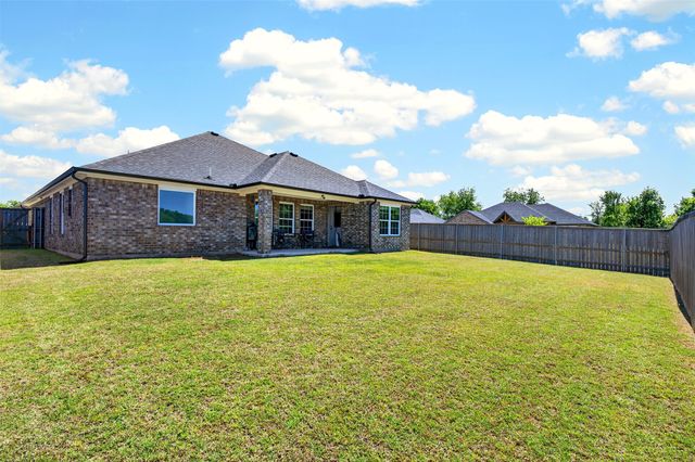 100 Midway Meadows, Pottsboro, TX 75076