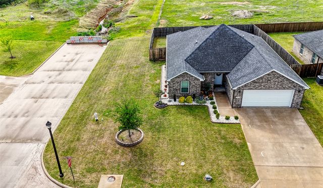 100 Midway Meadows, Pottsboro, TX 75076