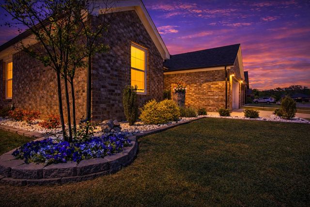 100 Midway Meadows, Pottsboro, TX 75076