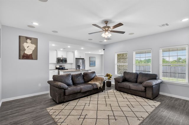 100 Midway Meadows, Pottsboro, TX 75076