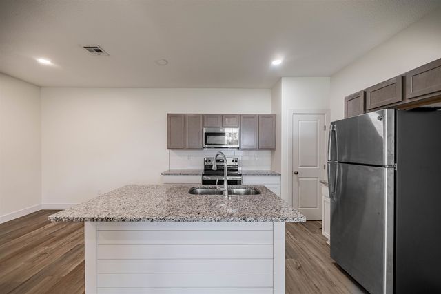 5765 E Bristol, Wichita, KS 67220