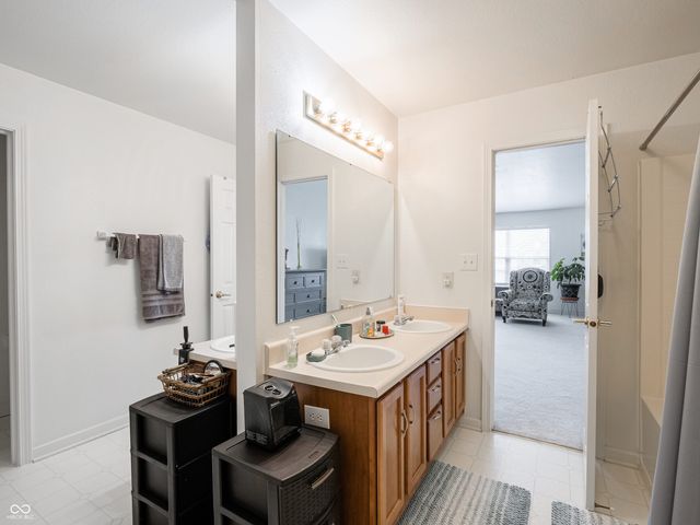 1844 Creekside Drive, Brownsburg, IN 46112