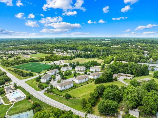 6112 Hedgecock Circle 3B, High Point, NC 27265