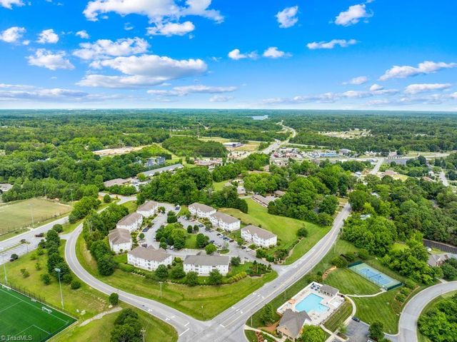 6112 Hedgecock Circle 3B, High Point, NC 27265