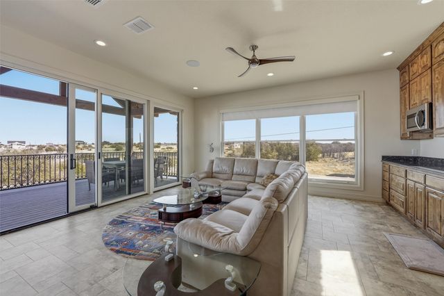 6161 W Hells Gate Drive, Possum Kingdom Lake, TX 76475