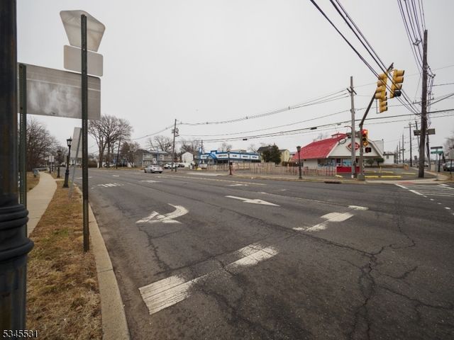 735 E Hazelwood Ave, Rahway City, NJ 07065