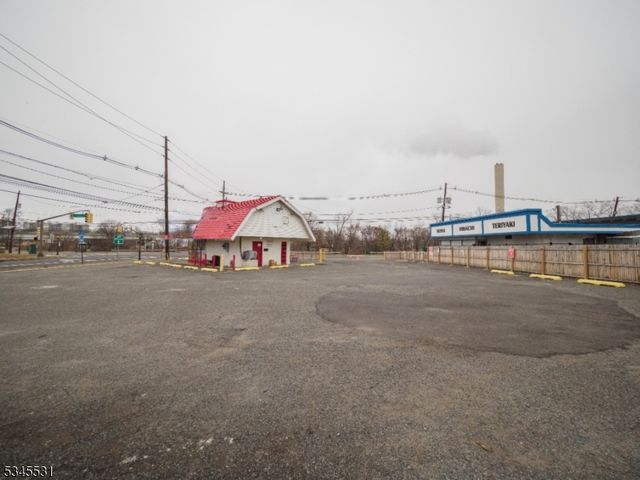 735 E Hazelwood Ave, Rahway City, NJ 07065