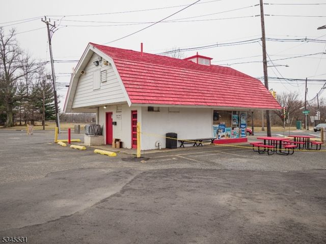 735 E Hazelwood Ave, Rahway City, NJ 07065