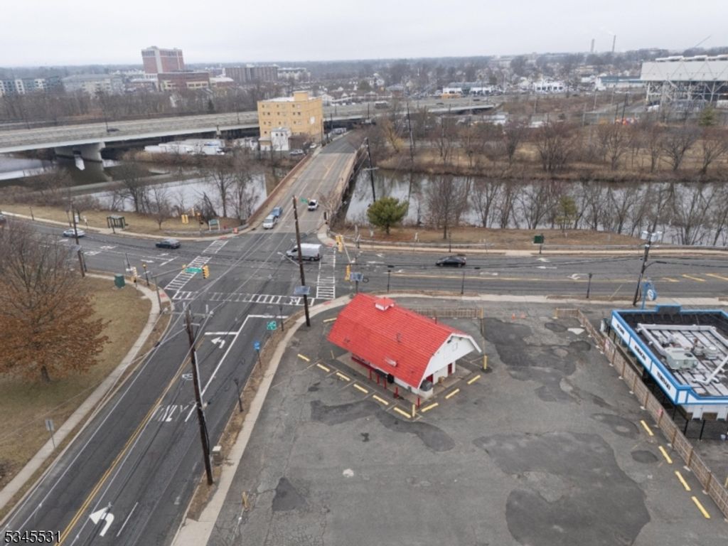 735 E Hazelwood Ave, Rahway City, NJ 07065