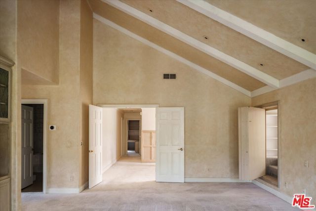 2573 Benedict Canyon Drive, Los Angeles, CA 90210