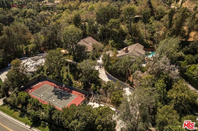 2573 Benedict Canyon Drive, Los Angeles, CA 90210