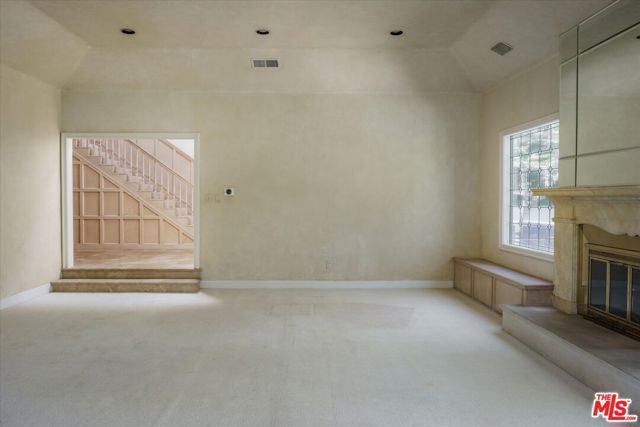 2573 Benedict Canyon Drive, Los Angeles, CA 90210