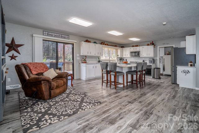 2456 Hendersonville Highway, Pisgah Forest, NC 28768