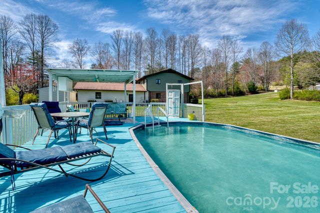 2456 Hendersonville Highway, Pisgah Forest, NC 28768